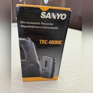 Sanyo TRC-680MC Microcassette Recorder